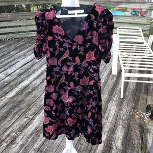 JUST REDUCED 👗Rebecca Minkoff black velvet dress